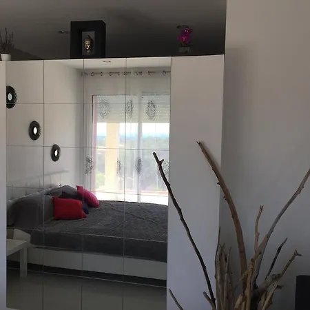 Dana Apartman